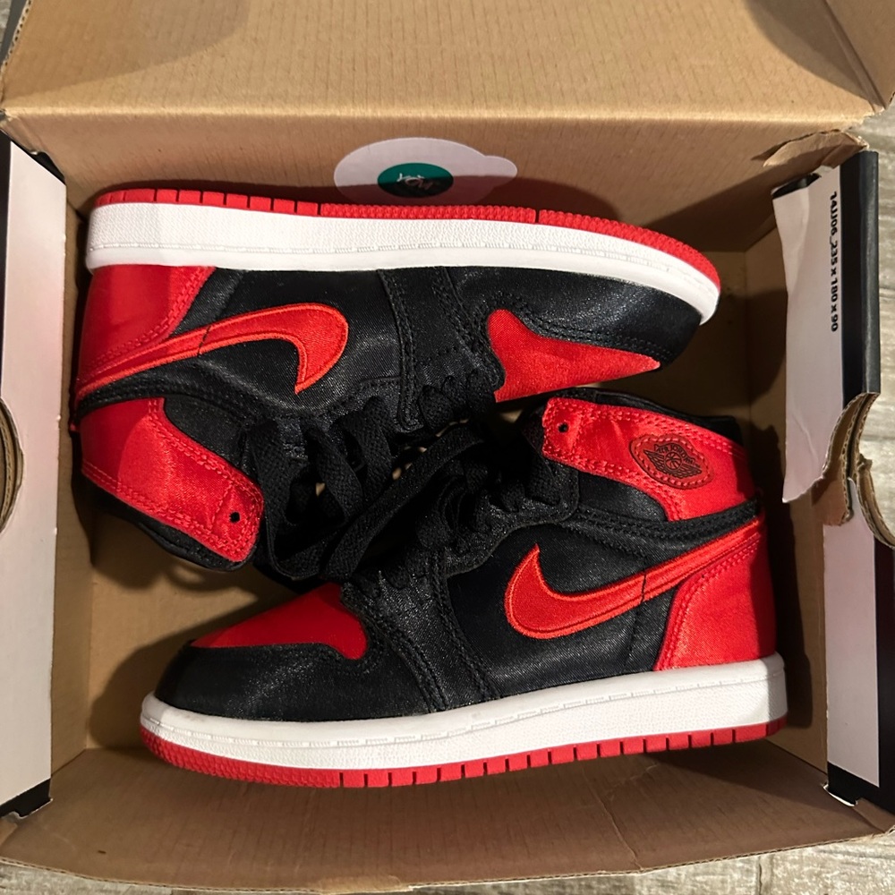 Nike Air Jordan 1 High Black Red Sneakers